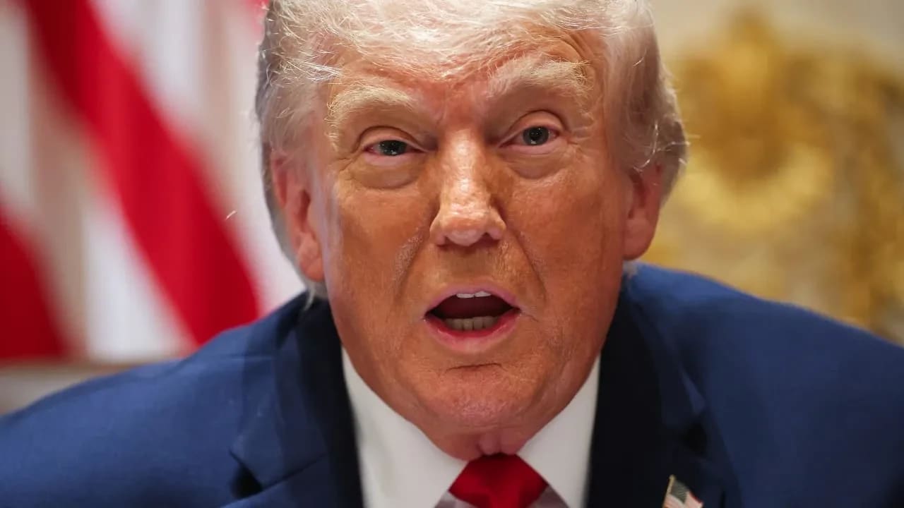 El presidente de Estados Unidos, Donald Trump, interviene durante una reunión del Consejo de Ministros celebrada en la Sala del Consejo de Ministros de la Casa Blanca el 27 de mayo de 2026 en Washington, D. C. Trump se reúne con su Consejo de Ministros. 