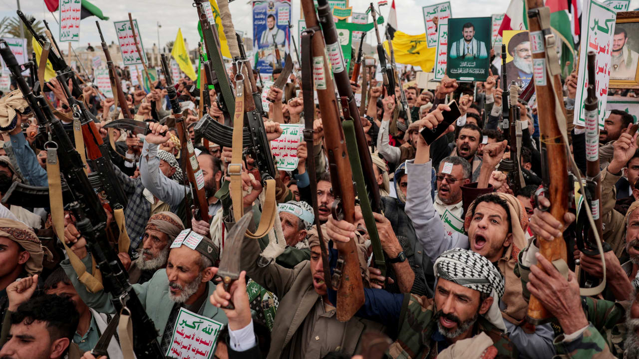HOUTHI SUPPORTERS hold up weapons as they demonstrate in Sanaa, Yemen, to show solidarity with Lebanon, after a 10-day ceasefire between Lebanon and Israel went into effect, April 17, 2026. 