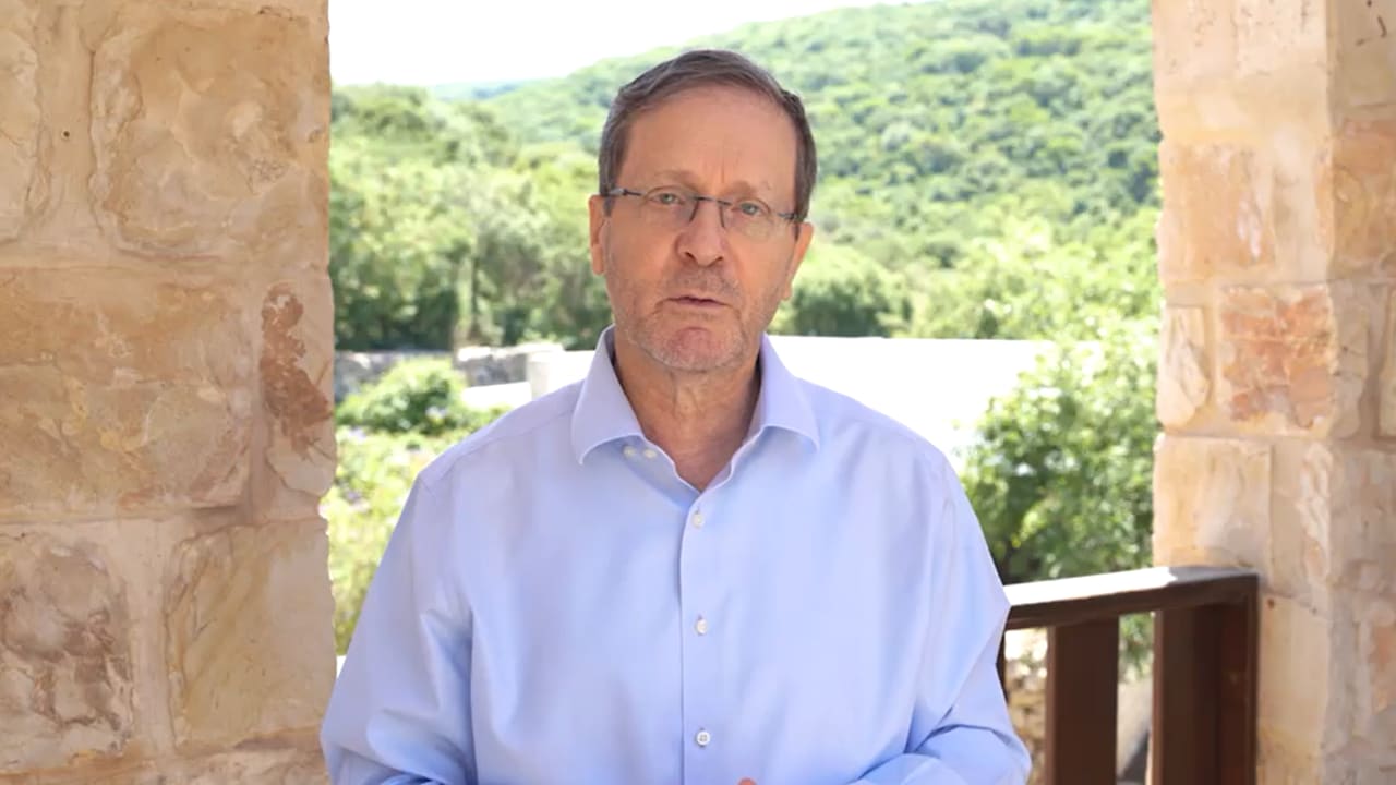 PRESIDENT ISAAC HERZOG addresses Lebanese President Joseph Aoun and the Lebanese people.