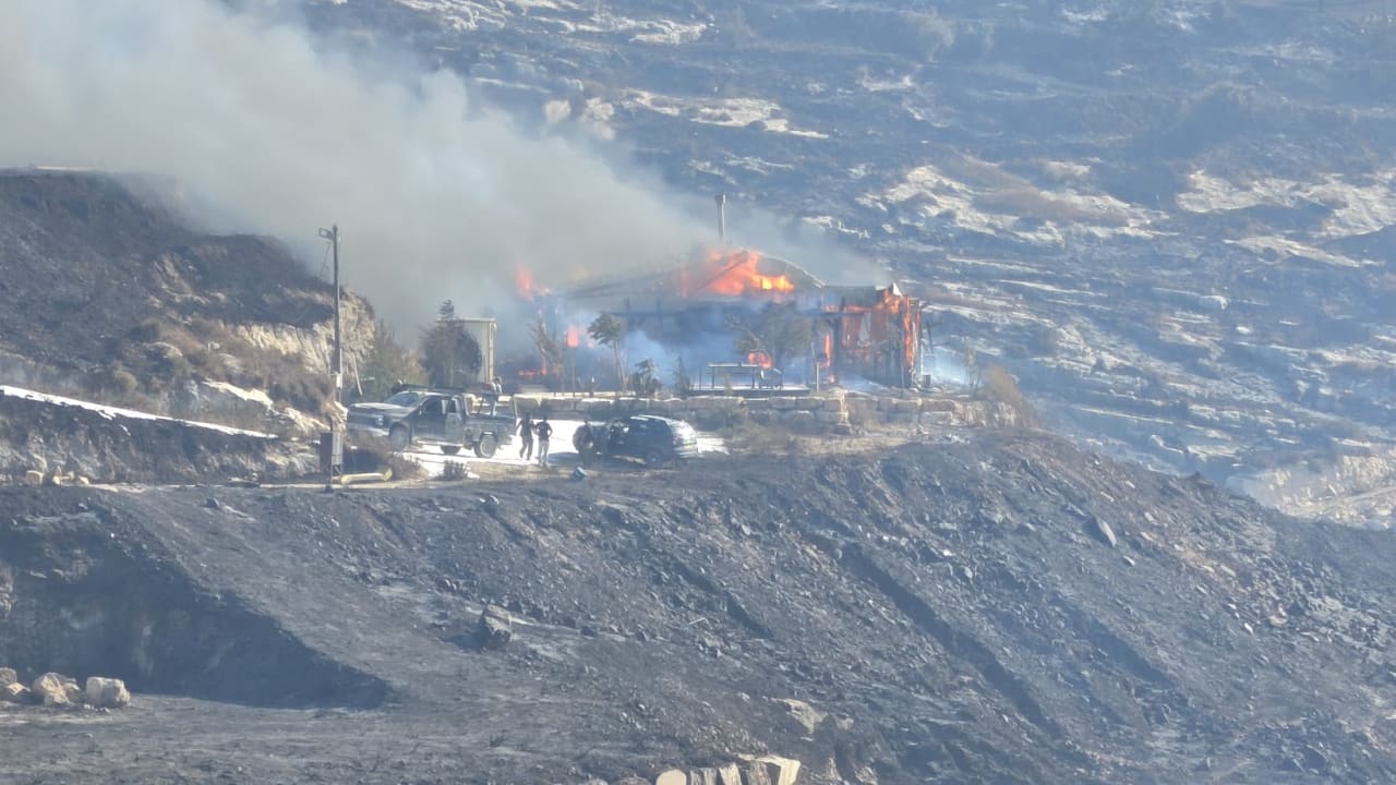 Fires in the West Bank and northern Israel cause residents to evacuate as houses burn.