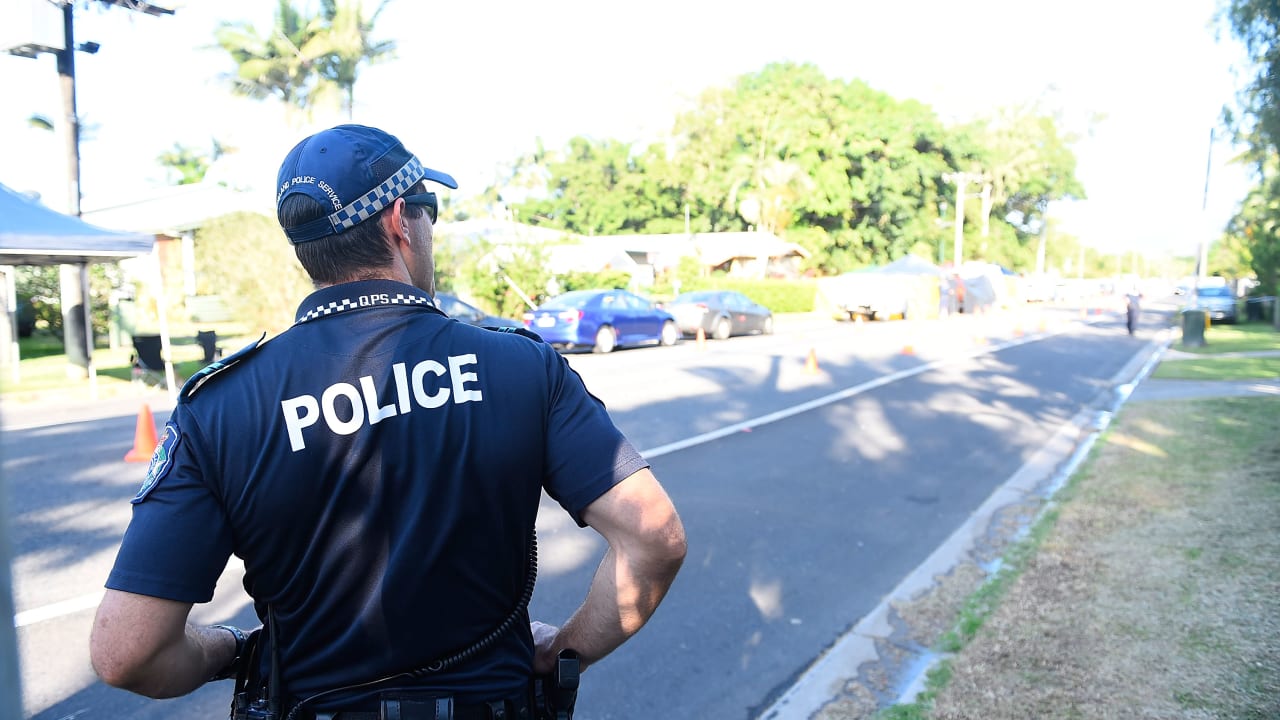 French man allegedly pulls knife on Israeli tourist in Australia, denied bail by Cairns court