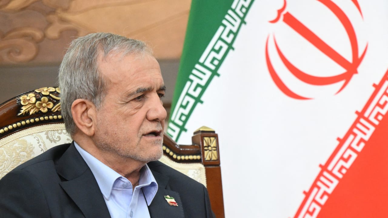 US Official Visits Europe and Middle East to Caution Against Relations with Iran