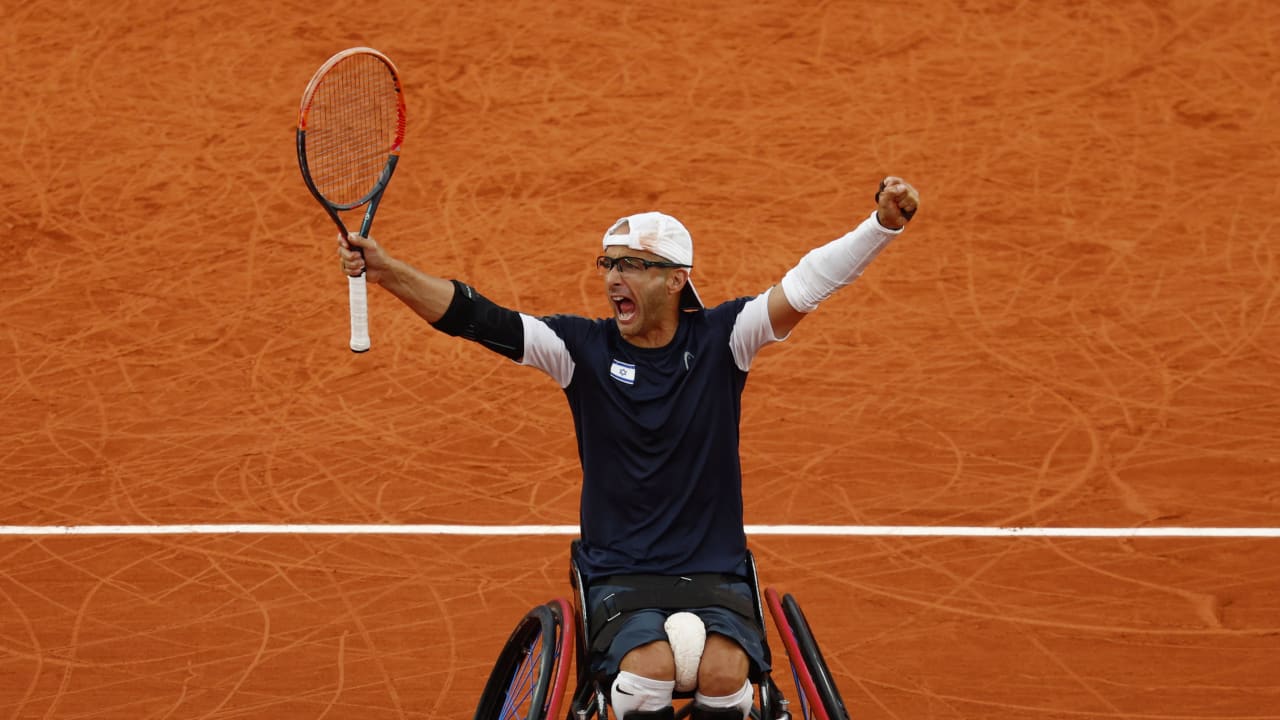  US Open Israeli tennis story by Howard Blas on Page 8 – 2 pictures – One of Israeli wheelchair tennis champion Guy Sasson.
