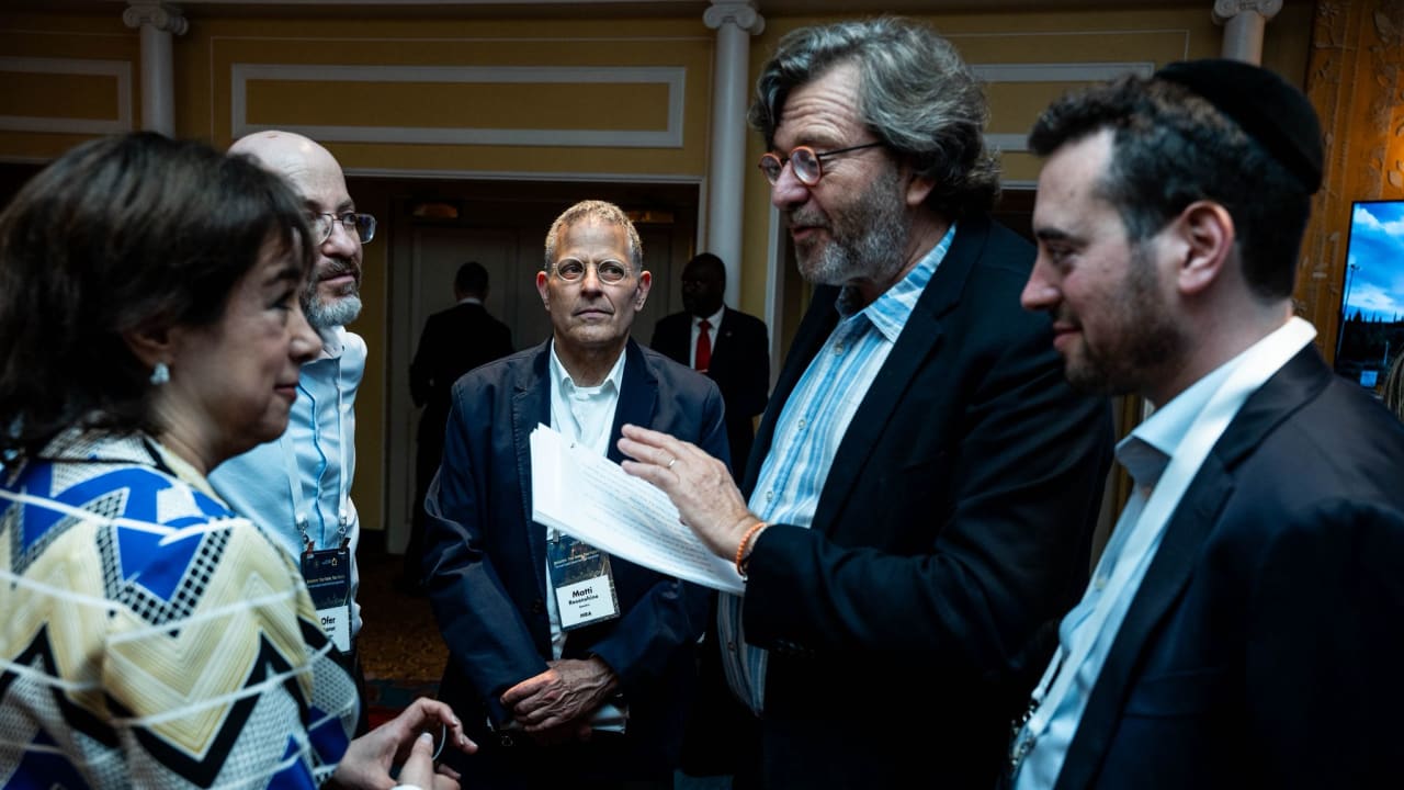 Diaspora buyers look to Israeli real estate amid rising aliyah interest. Real estate fair in NYC earlier this year.