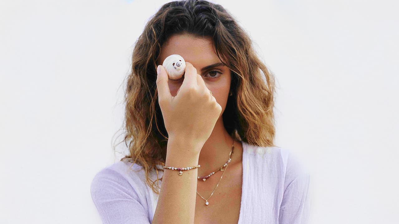 From a mother-daughter moment to a joyful celebration of peace, color, and individuality.