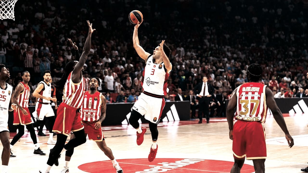 HAPOEL TEL AVIV’S Elijah Bryant shoots during the Reds’ 81-80 Euroleague victory over Red Star Belgrade.