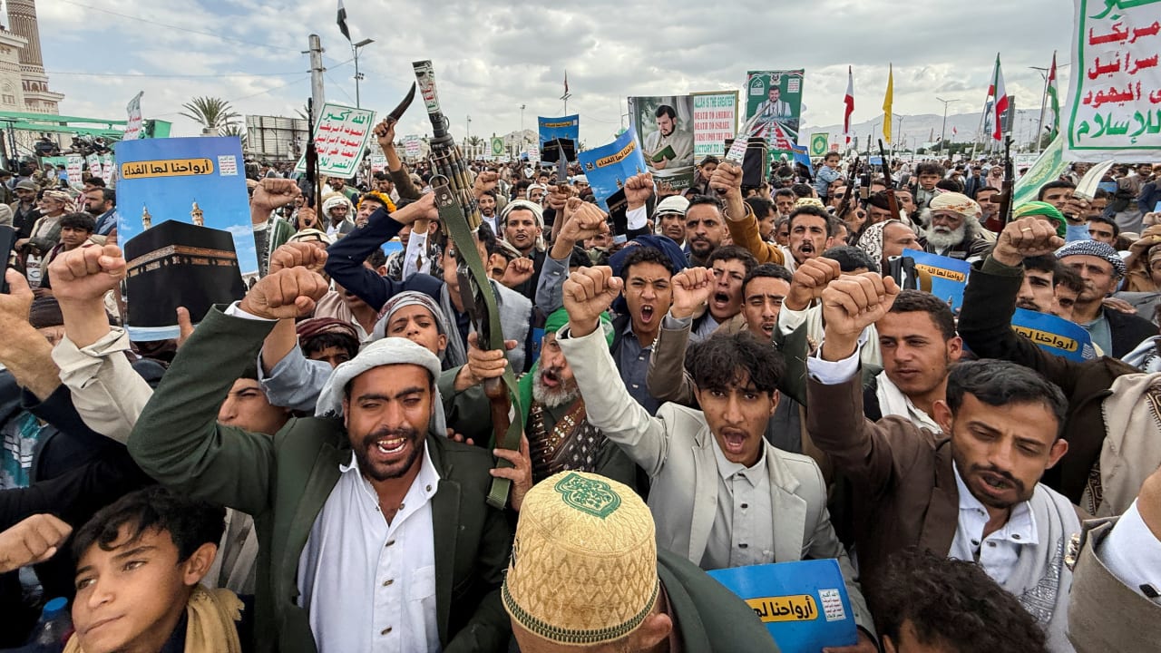 Houthi supporters rally to celebrate advances by Houthi forces along the Red Sea coastline, in Sanaa, Yemen, September 18, 2026.