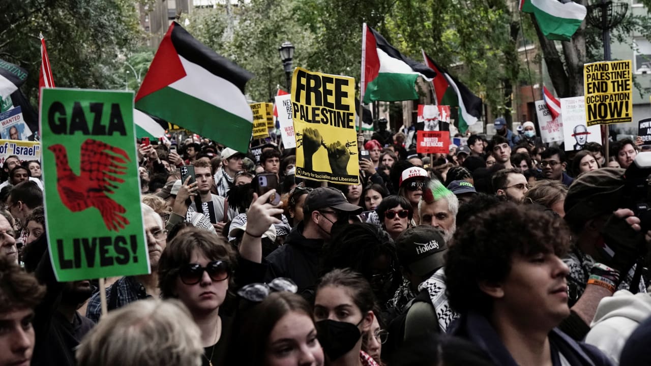 Pro-Palestinian demonstrators protest against Prime Minister Benjamin Netanyahu on the sidelines of the 81st United Nations General Assembly in New York, US, September 24, 2026. 