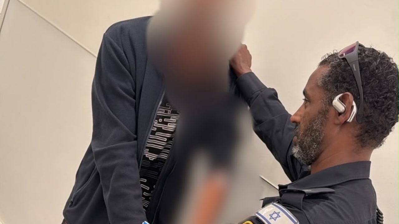 Police arrest Palestinian suspected of filming Bnei Brak light rail station, posing as Israeli, October 13, 2026.