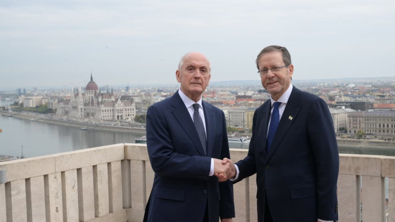 President Herzog welcomed by Hungarian President Baka in Budapest on October 20, 2026. 