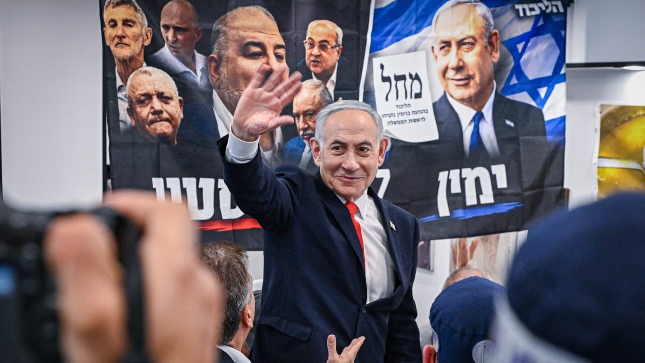 Prime Minister and Likud party chairman Benjamin Netanyahu visits the Hatikva Market in Tel Aviv as part of the Likud party’s election campaign ahead of Israel’s upcoming general elections, October 22, 2026.