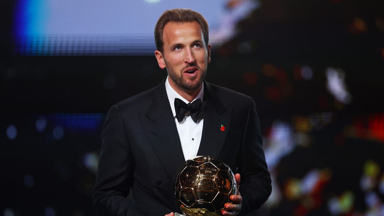 Bayern Munich's Harry Kane celebrates after winning the men's Ballon d'Or award, October 26, 2026.