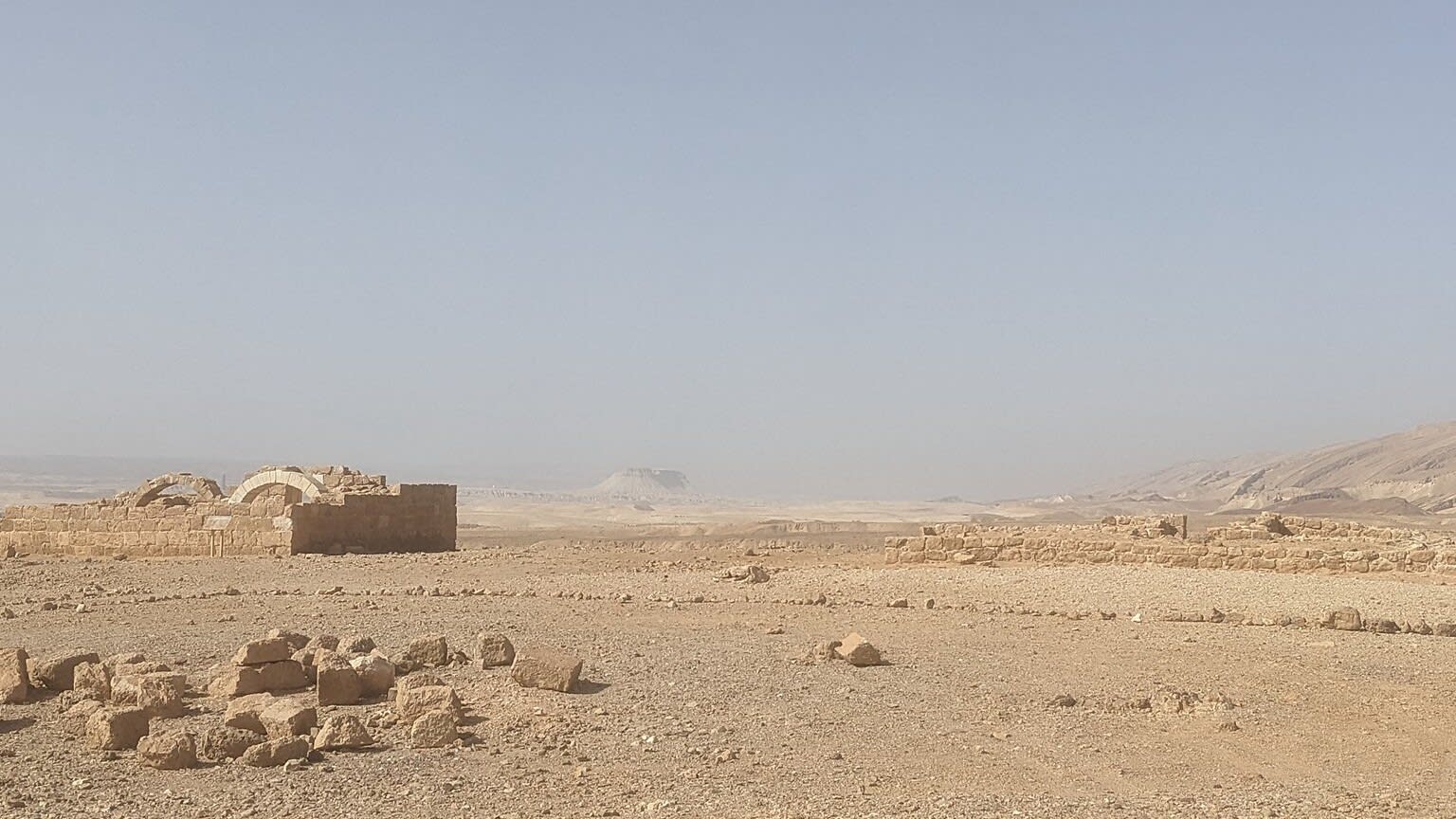 A view of the Iraqi Desert.  (photo credit: Wikimedia Commons)