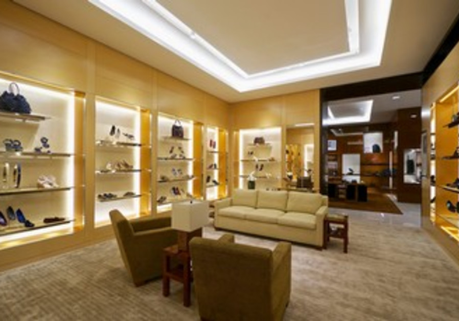 Louis Vuitton Showroom In Hyderabad India