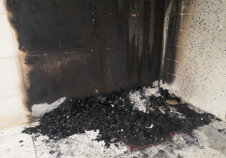Suspected 'price-tag' attack at a mosque in Al-Birah, July 27, 2020 (Photo Credit: Iyad Hada/Btselem)