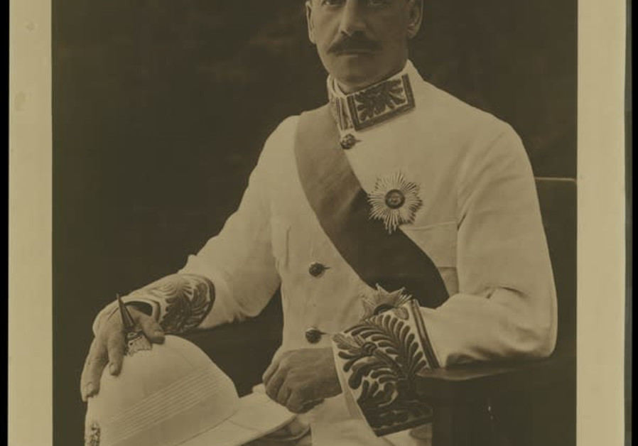 Portrait of Herbert Samuel taken shortly after his appointment as High Commissioner for Palestine, ca. 1920 (Photo: Yaakov Ben Dov). From the Abraham Schwadron Portrait Collection, National Library of Israel archives