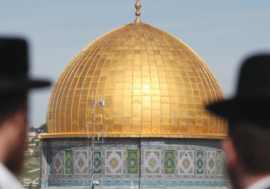 Senior Rabbis rule: It's forbidden to go up to the Temple Mount