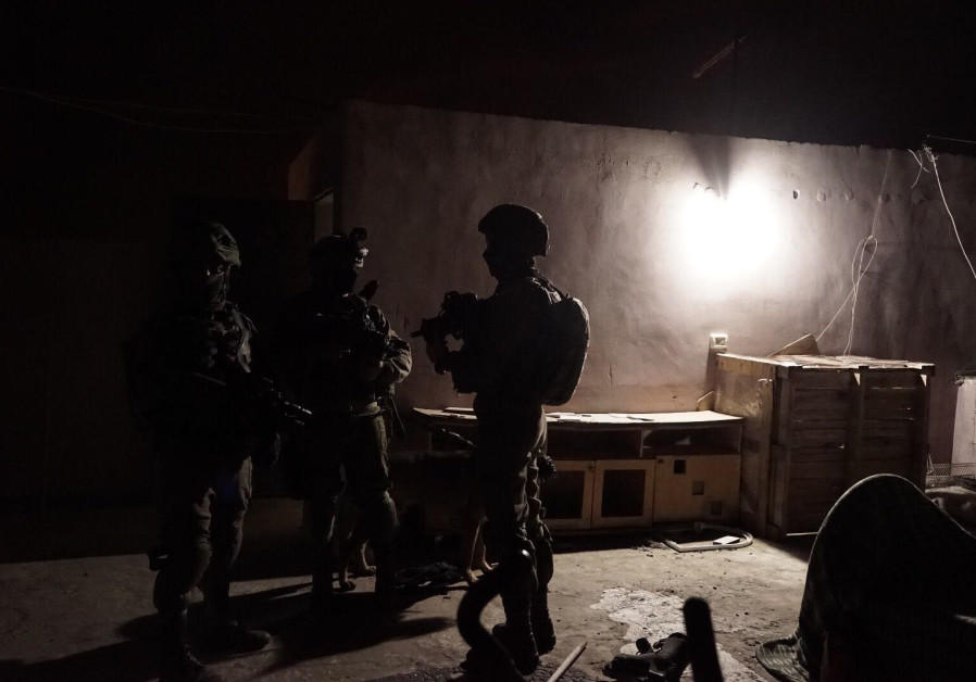 Les forces de Tsahal lors d'une opération de nuit en Cisjordanie, le 18 mars 2018.