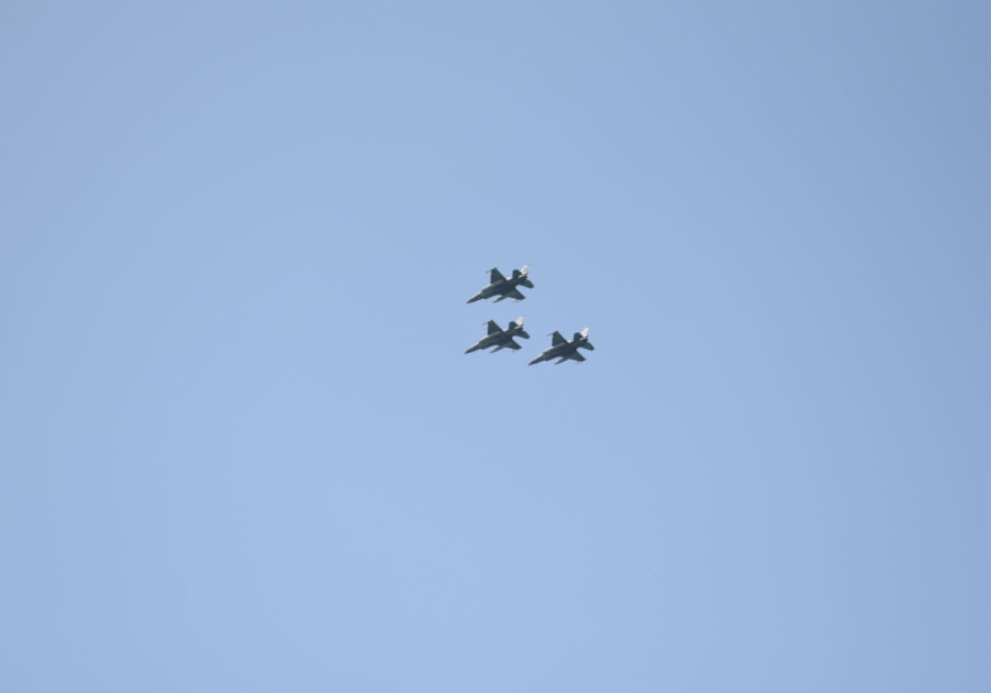 Israel's annual airshow in Tel Aviv marks 70 years of independence. (Kobi Richter/TPS)