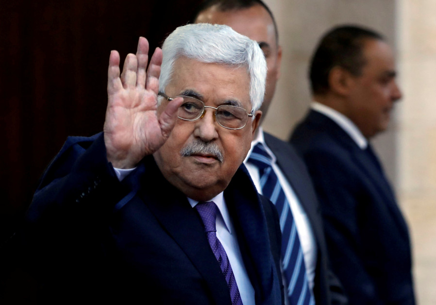 Abbas stirs up hornetsâ nest by firing PA minister