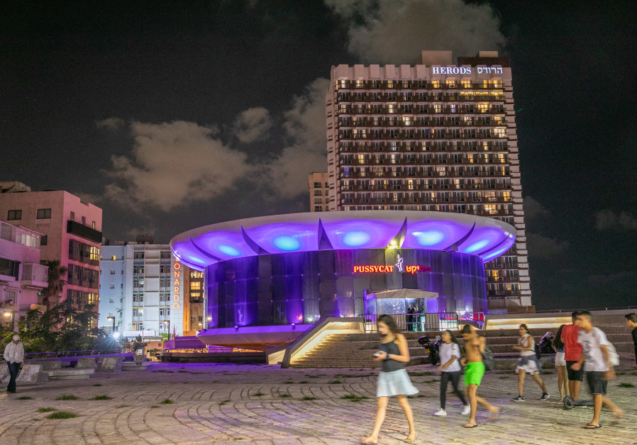 The notorious pussycat strip club in Tel Aviv's Atrium Square has faced prostitution allegations (Yossi Aloni)