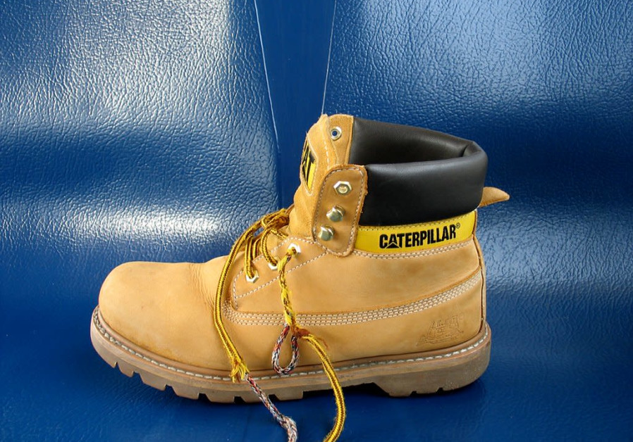 Caterpillar boots [Illustration]
