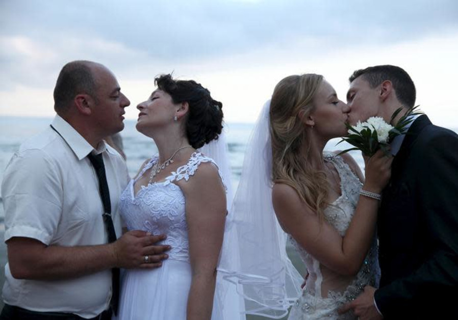 jewish-arab-women-marrying-later-than-decade-ago-israel-news