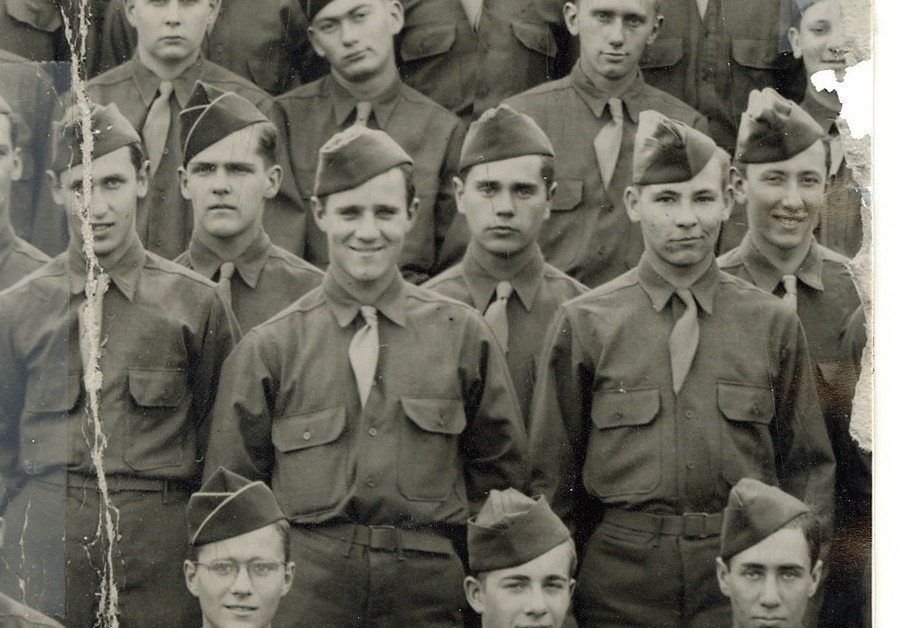 A SMILING Victor (second row center) during basic training. (Victor Geller - Private collection)