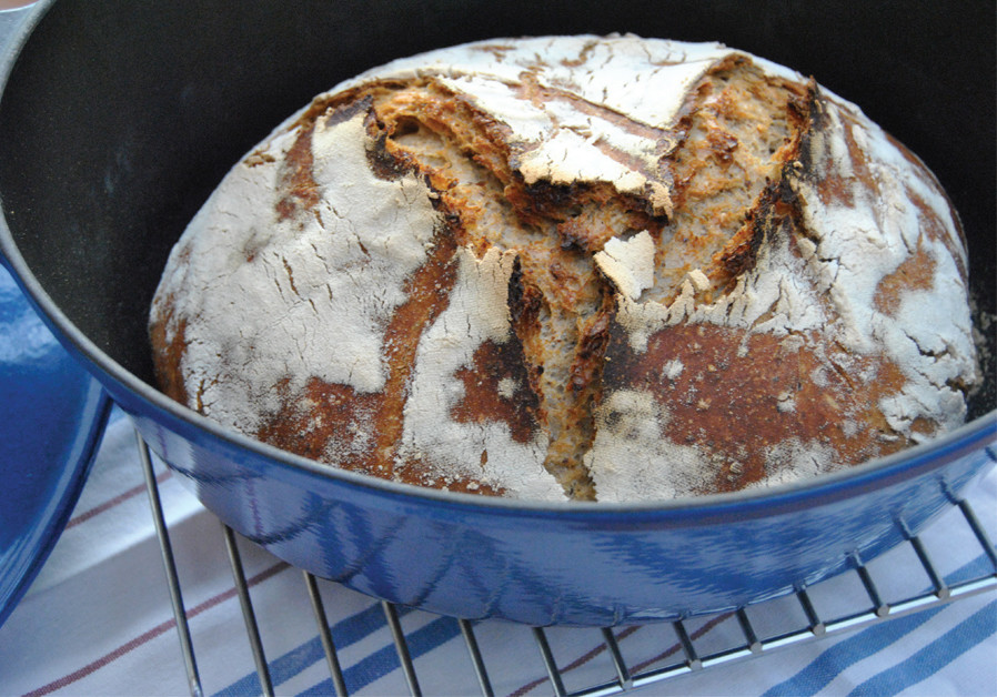 QUICK AND EASY OLIVE BREAD (Credit: PASCALE PEREZ-RUBIN)