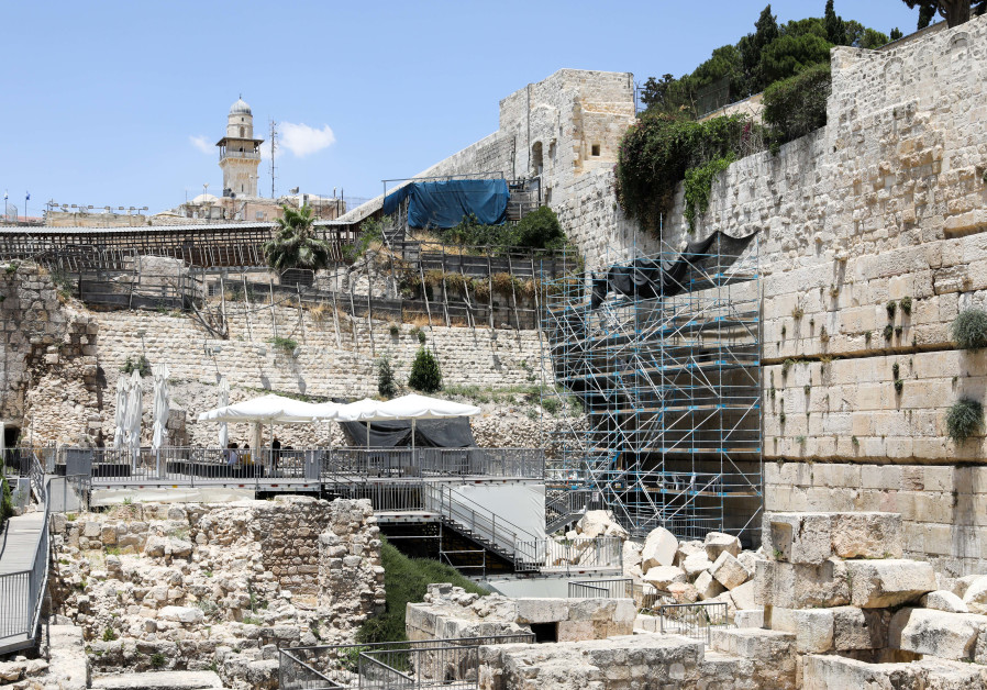 Construction at the egalitarian prayer section at the Western Wall