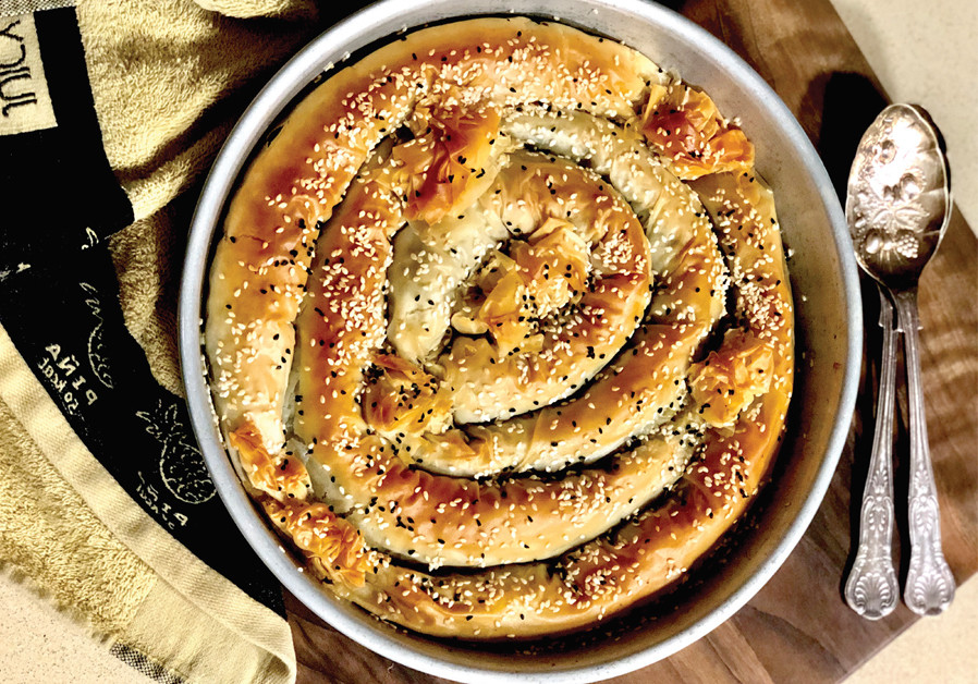 PUFF PASTRY SNAIL FILLED WITH MEAT AND PINE NUTS (Credit: PASCALE PEREZ-RUBIN)