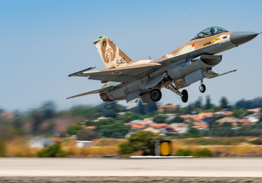ISRAELI F-16 prend son envol. (Crédit: Unité du porte-parole de la FID)