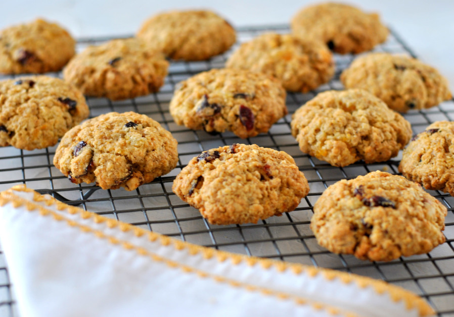 DRIED FRUIT AND OATMEAL COOKIES (Phots: Pascale Perez-Rubin)