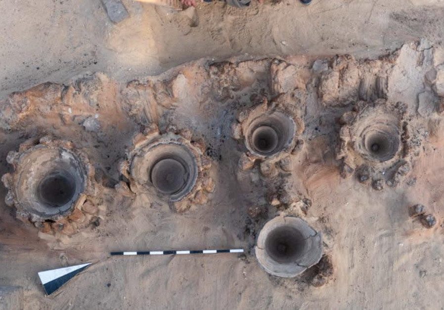 Undated image shows archaeologists discover a 5000-year-old mass production brewery in the ancient city of Abydos at Sohag Governorate (Credit: Reuters)