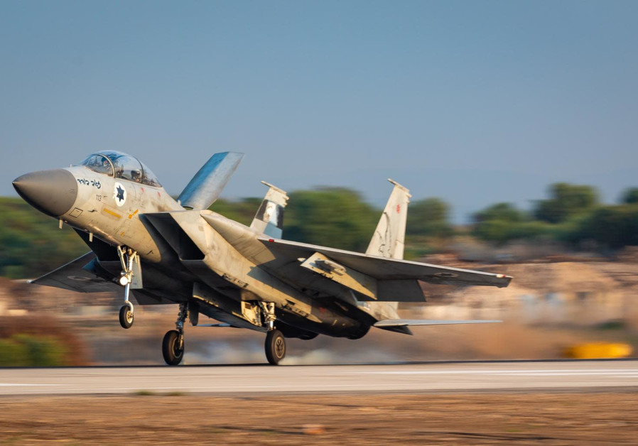 Un avion de combat de l'IAF décolle au milieu de l'exercice de Vered Hagalil dans le nord d'Israël.  (Crédit photo: Unité du porte-parole de Tsahal)