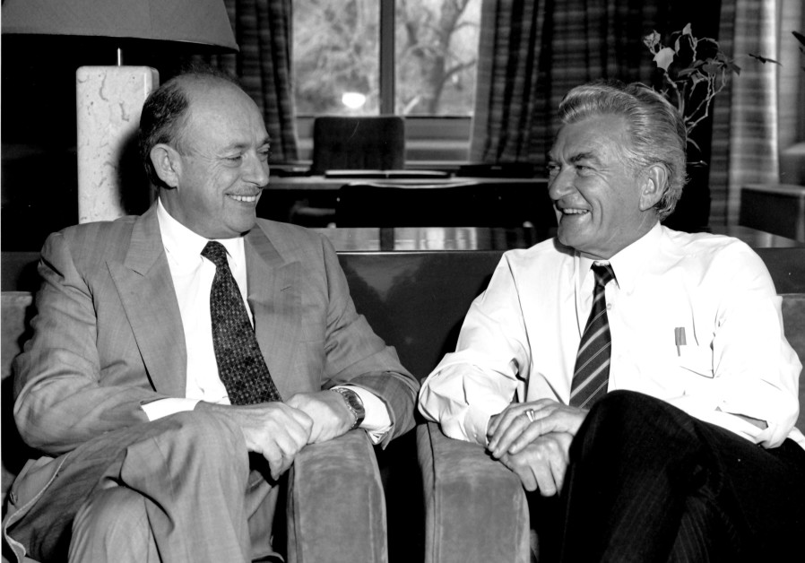  Leibler with the late Australian premier, Bob Hawke, before his visit to Moscow , 1987. (Photo credit: Courtesy)