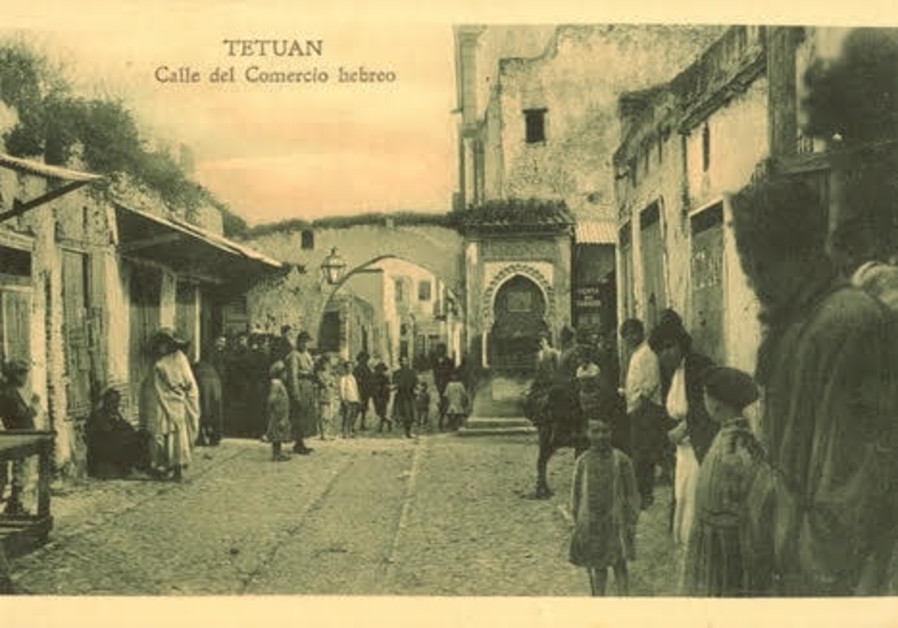 The Jewish Commerce Street of Tetuan, ca. 1900. From the Joseph and Margit Hoffman Judaica Postcard Collection, the Folklore Research Center at the Mandel Institute of Jewish Studies, the Hebrew University of Jerusalem. (Photo credit: National Library of Israel Digital Collection)