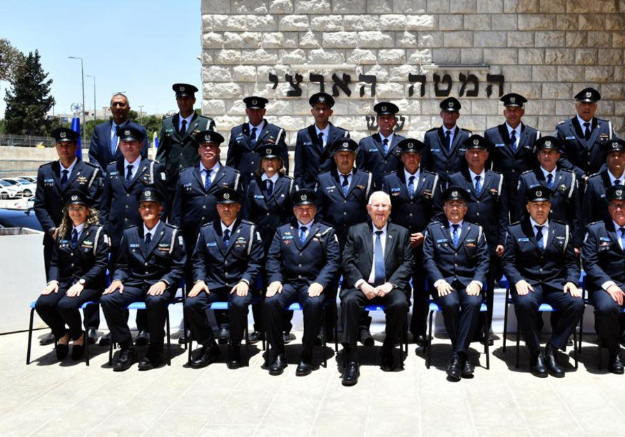 President Reuven Rivlin is seen at a farewell gathering with Israel Police in the national headquarters in Jerusalem (Photo credit: PRESIDENT'S RESIDENCE AND ISRAEL POLICE).