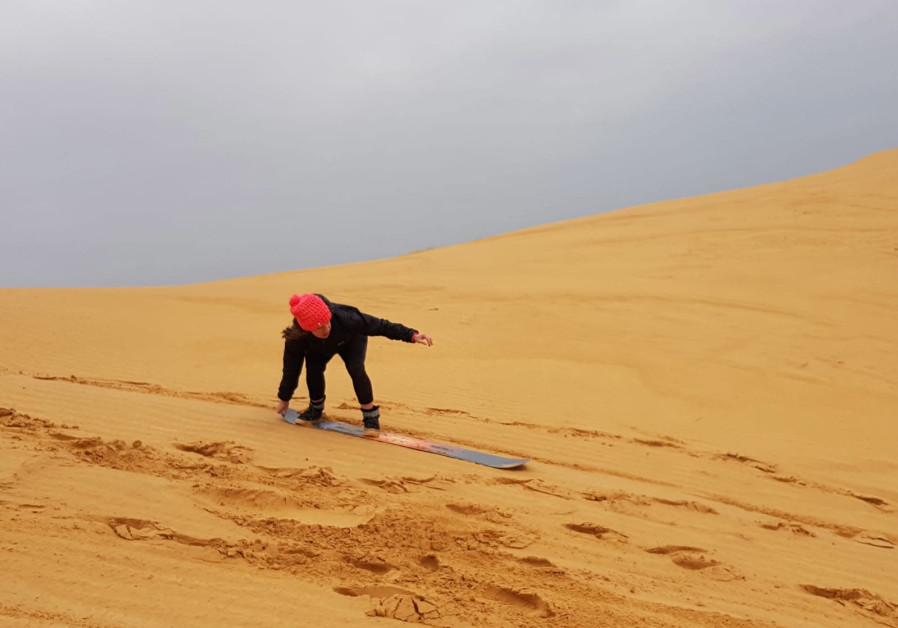 Sand surfing. (Credit: DROR BAMIDBAR)