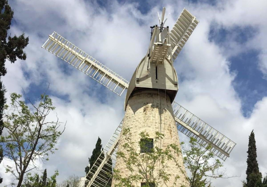 THE MONTEFIORE Windmill, in Mishkenot Sha’ananim in the heart of Jerusalem, is a unique wine venue. (JERUSALEM WINERIES)