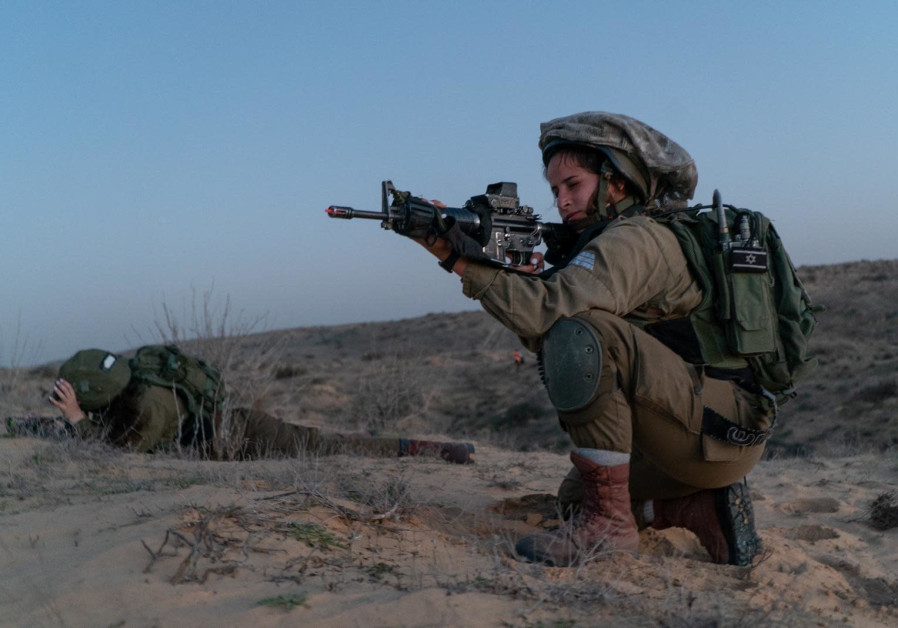 Defense forces on the Egyptian border (Credit: IDF Spokesman's Unit) 