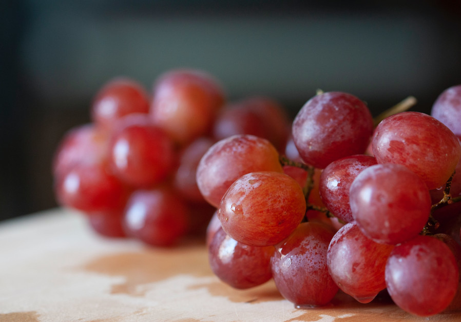 THE SUPPLEMENT comes from the skin of red grapes. (Credit: JENE YEO/UNSPLASH)