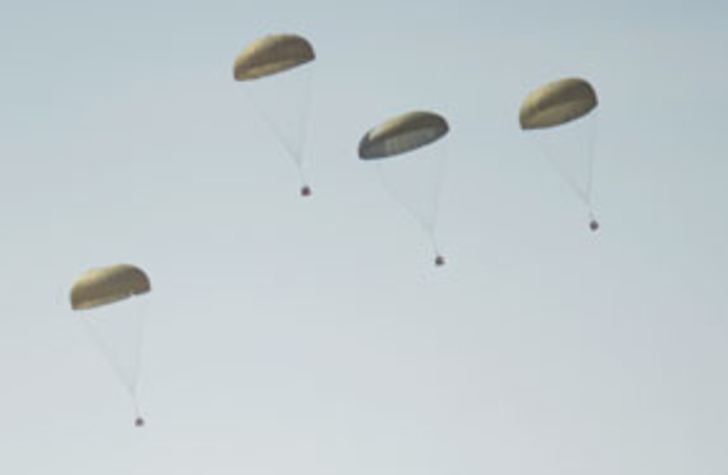 parachutes idf 311 (photo credit: AP)