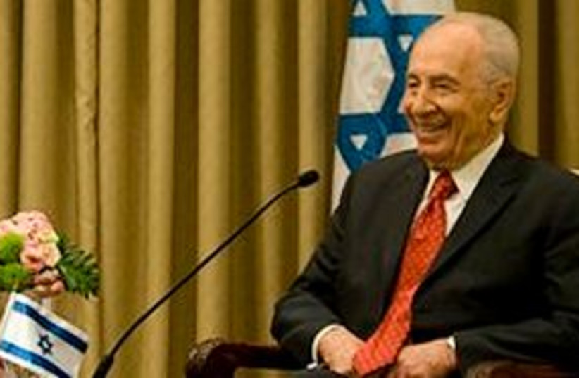 Shimon Peres 311 (photo credit: AP)