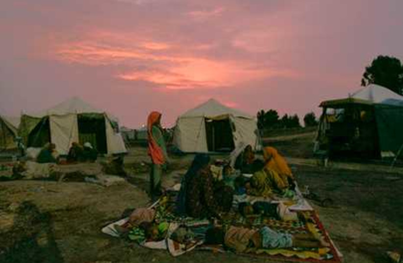 Pakistan vows transparency as world pledges billions for flood recovery - Vimarsana News