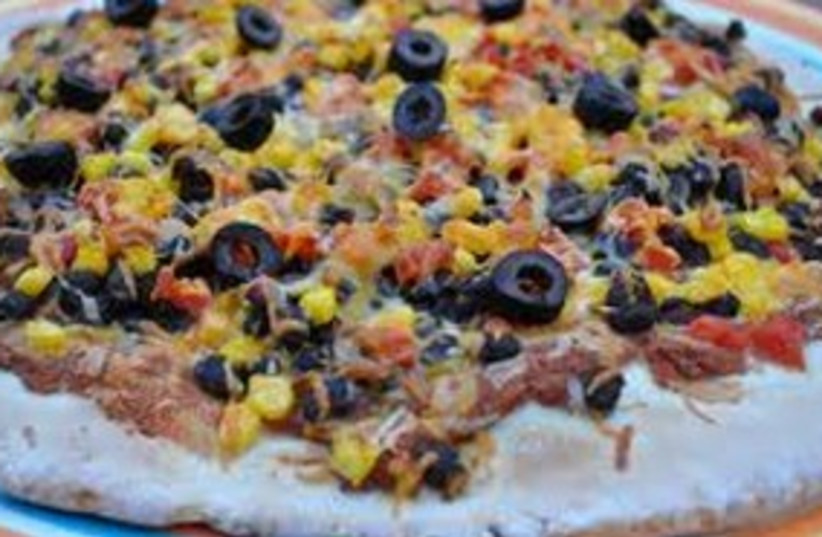 Mexican Pizza 311 (photo credit: GOURMETKOSHERCOOKING.COM)