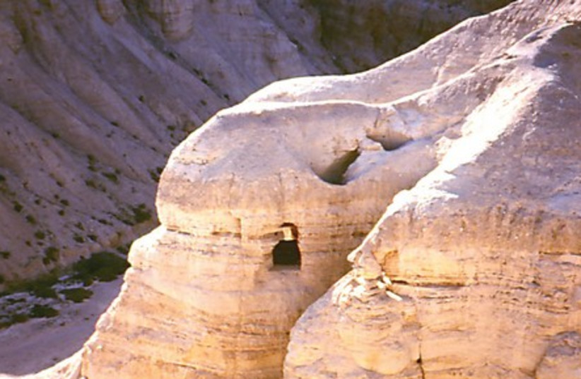 caves 480 x 290 (photo credit: wikimedia)
