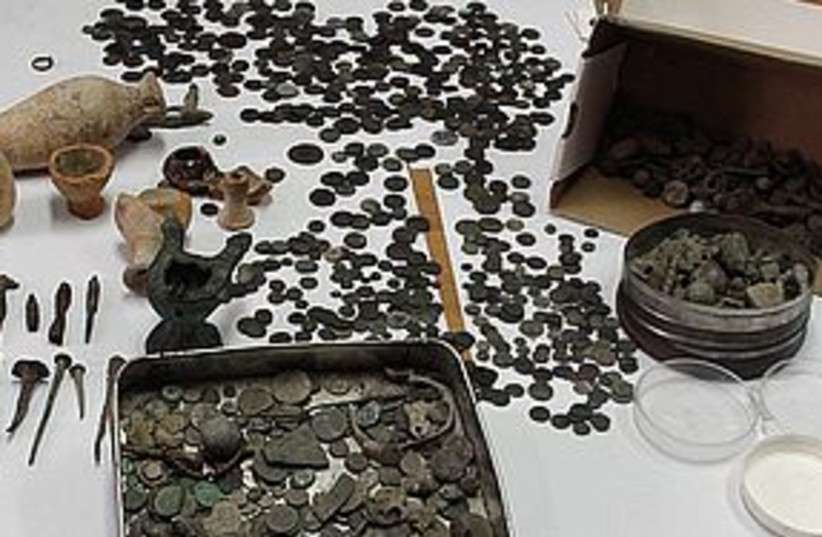 second temple artifacts 311 (photo credit: Courtesy Israel Police)