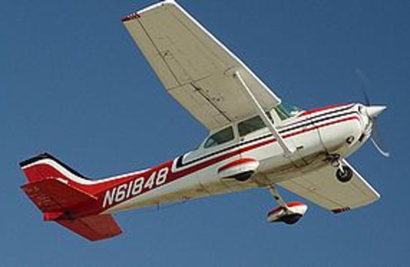 cessna 172 light aircraft 311 (photo credit: Wikimedia Commons)