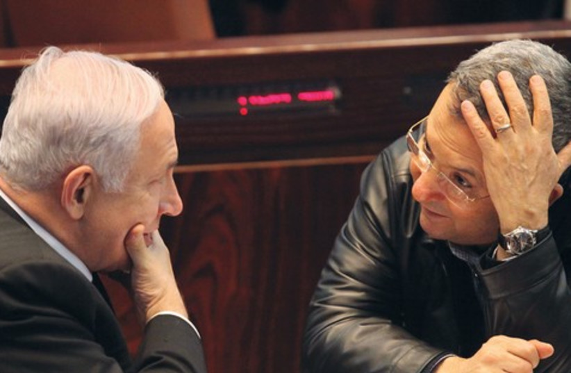 Barak pressure Netanyahu (do not publish again) (photo credit: Flash 90)